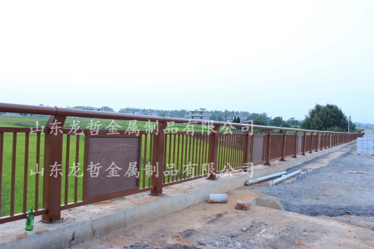 南昌?；韬虼蟮缞A護欄工程案例